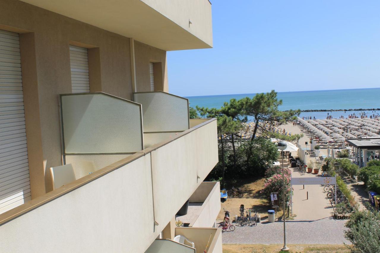 Hotel Astor B&B Lido di Classe Dış mekan fotoğraf